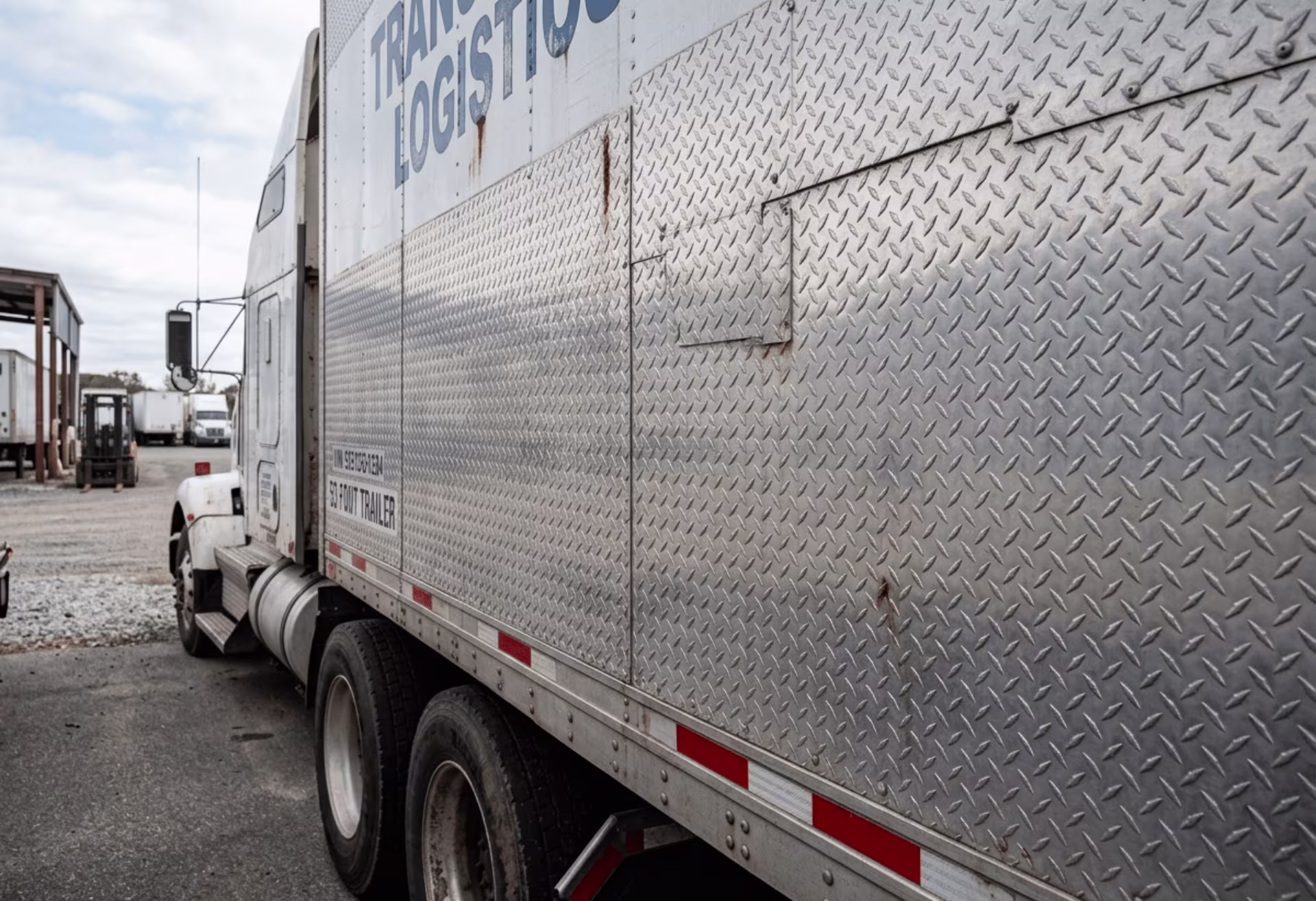 Trailer aluminum panels
